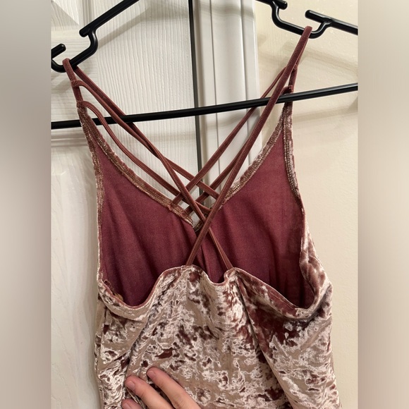 AEO Faux Velvet Strappy Tank Size S - Picture 2 of 4